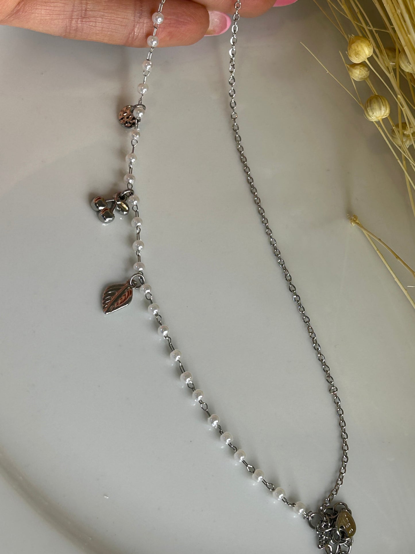 Αλλά σόδα για το πόδι με charms & Perla