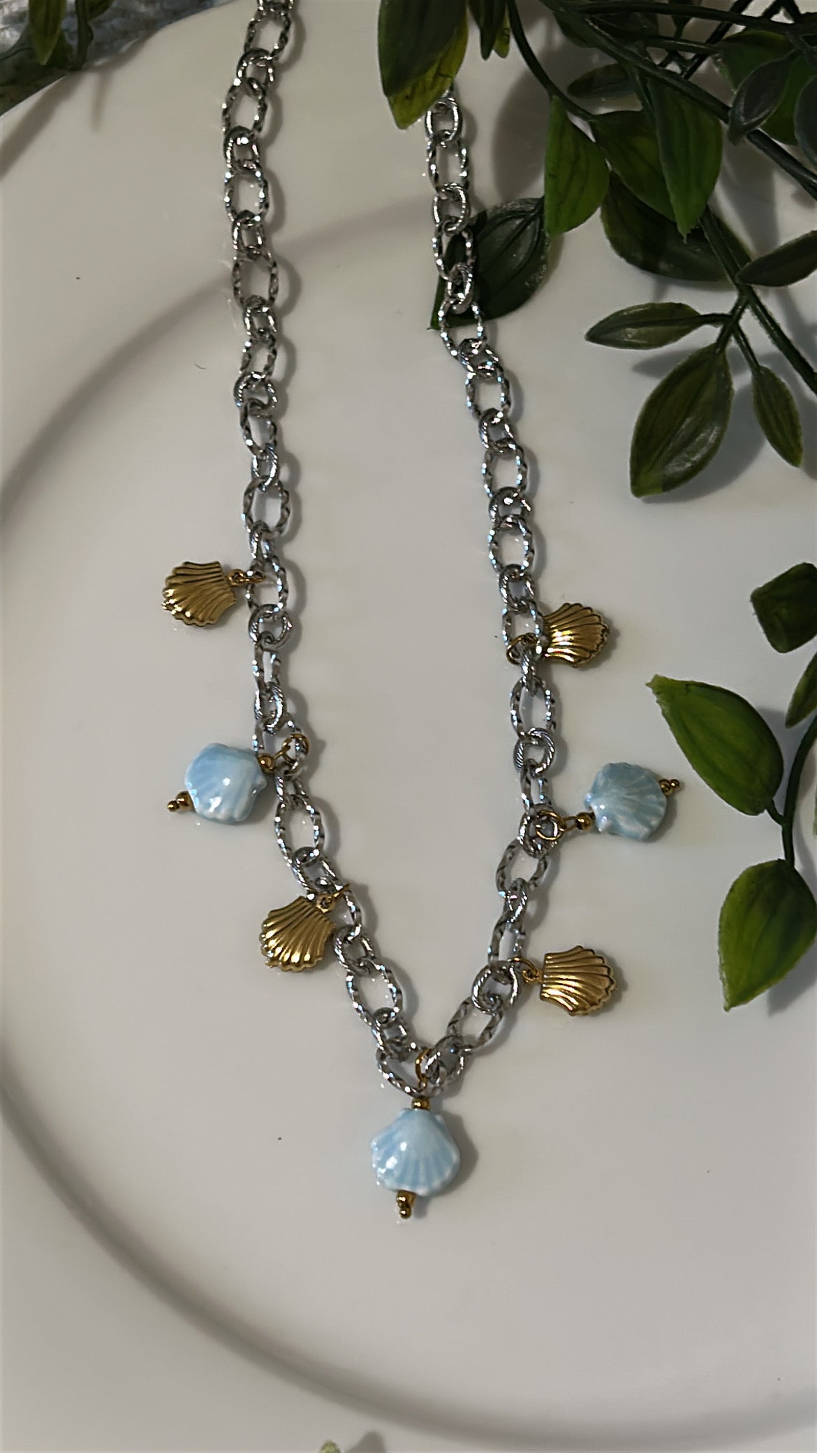 Αλυσίδα λαιμού με charms κοχύλια