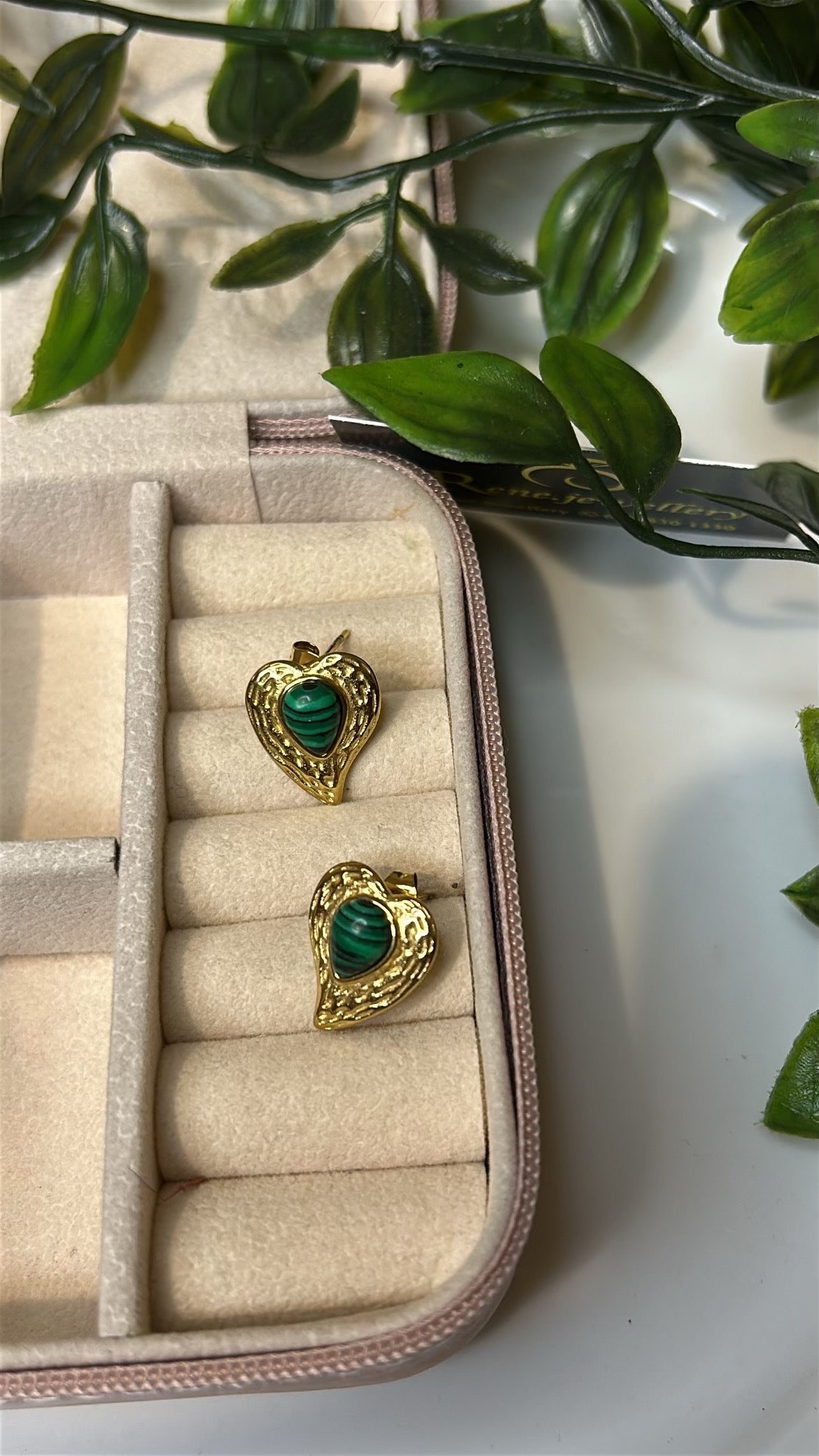 Καρφωτές καρδούλες πράσινη πέτρα