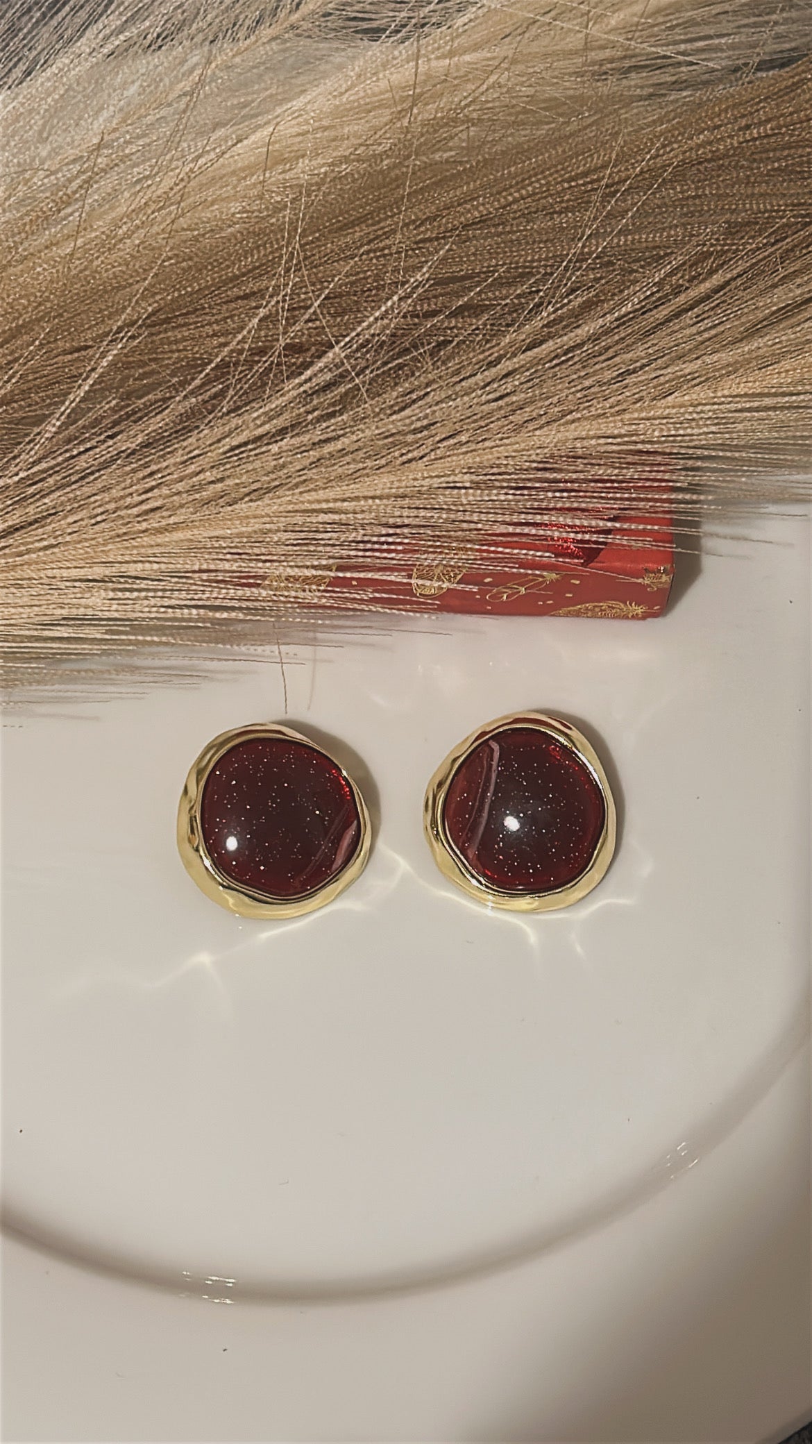 Σκουλαρίκι burgundy