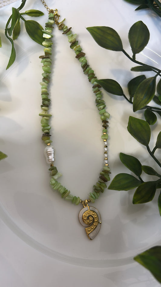 Χειροποίητο κολιέ green shell