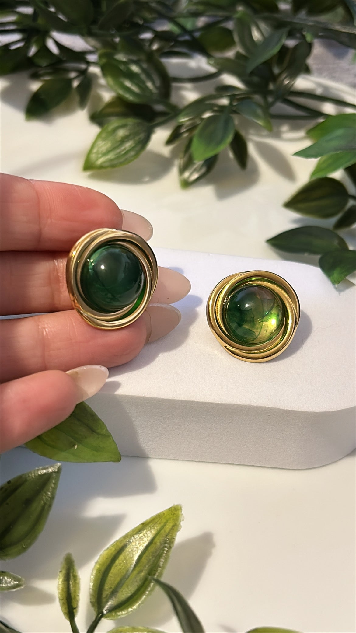 Καρφωτό σκουλαρίκι πράσινη πέτρα