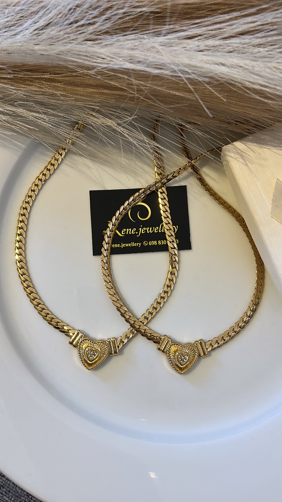 Αλυσίδα λαιμού με στοιχείο καρδιά & strass