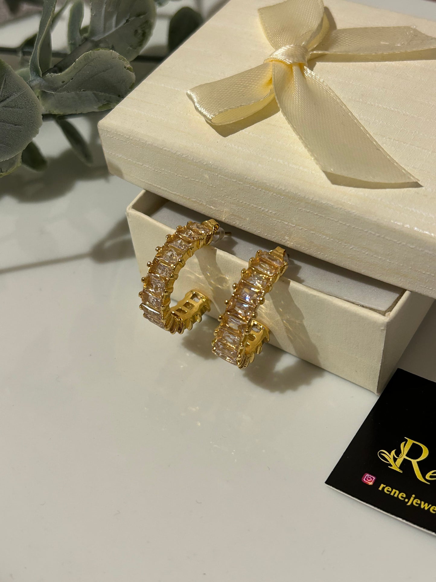 Κρικάκι με διαμάντια