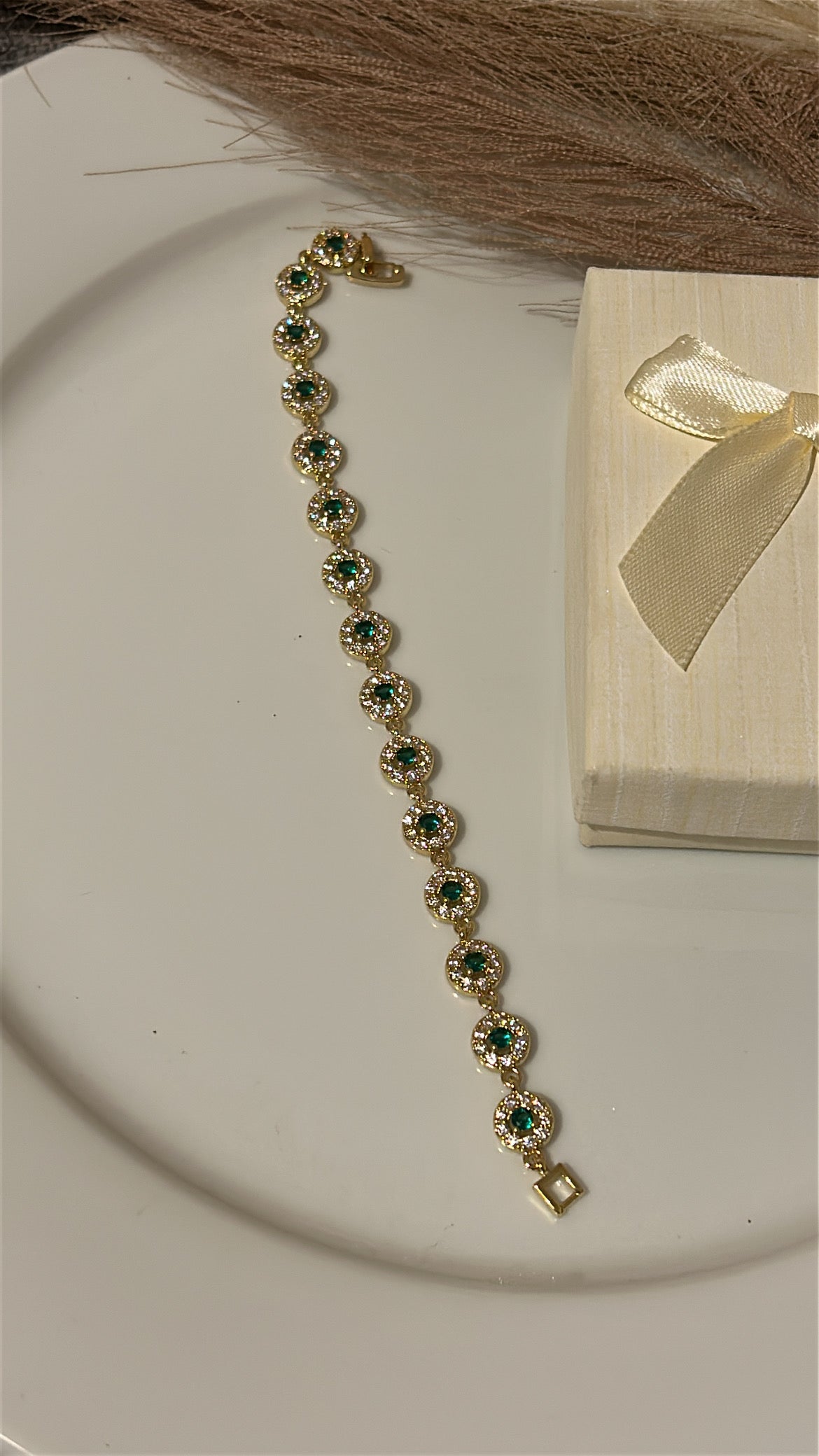 Βραχιόλι famous green