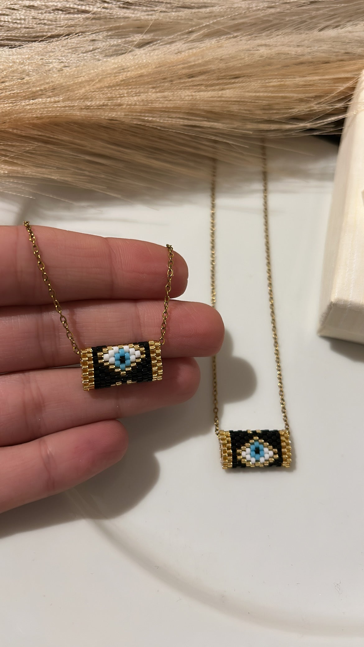 Κολιέ κεντητό με ματάκι