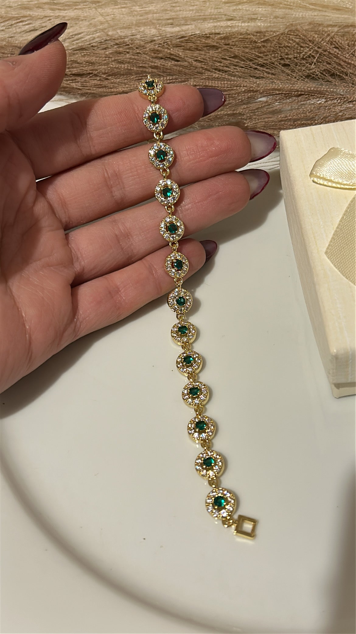 Βραχιόλι famous green