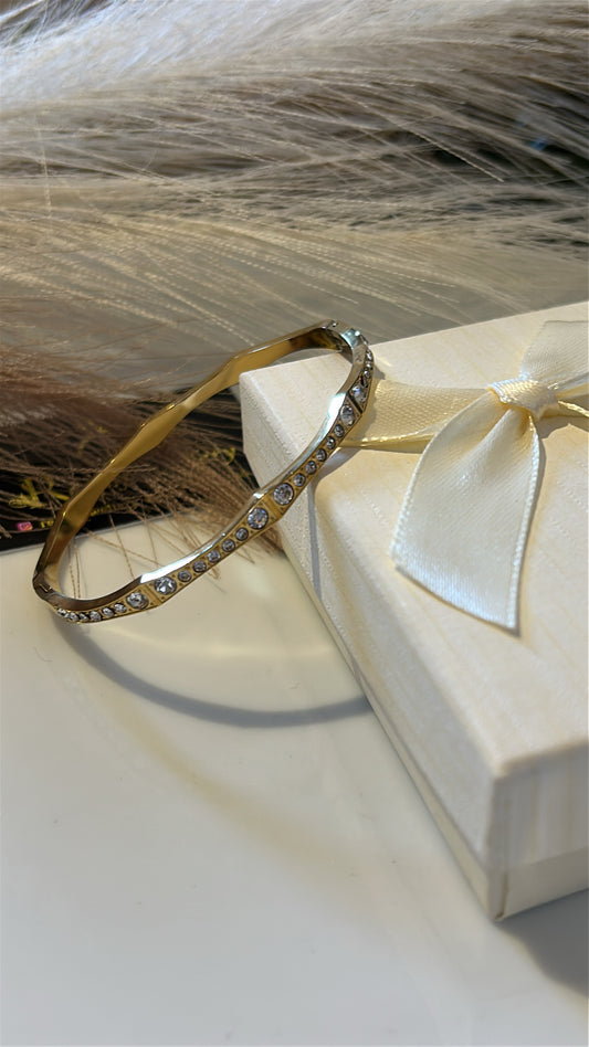 Χειροπέδα ιδιαίτερα με strass