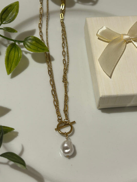 Αλυσίδα λαιμού διπλή με ιδιαίτερο κούμπωμα & τύπου μαργαριτάρι