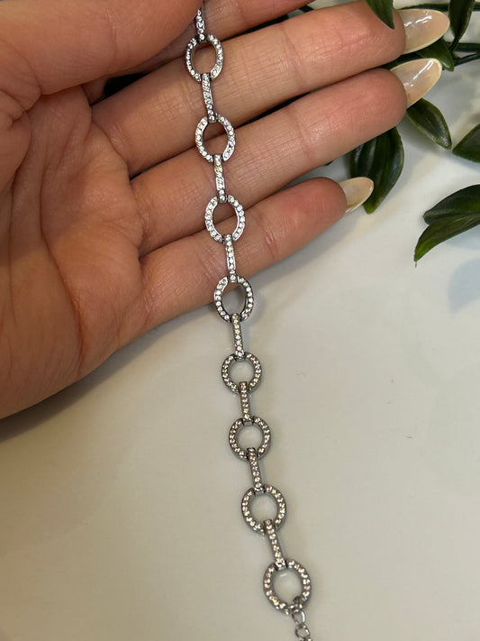 Αλυσίδα χεριού με strass