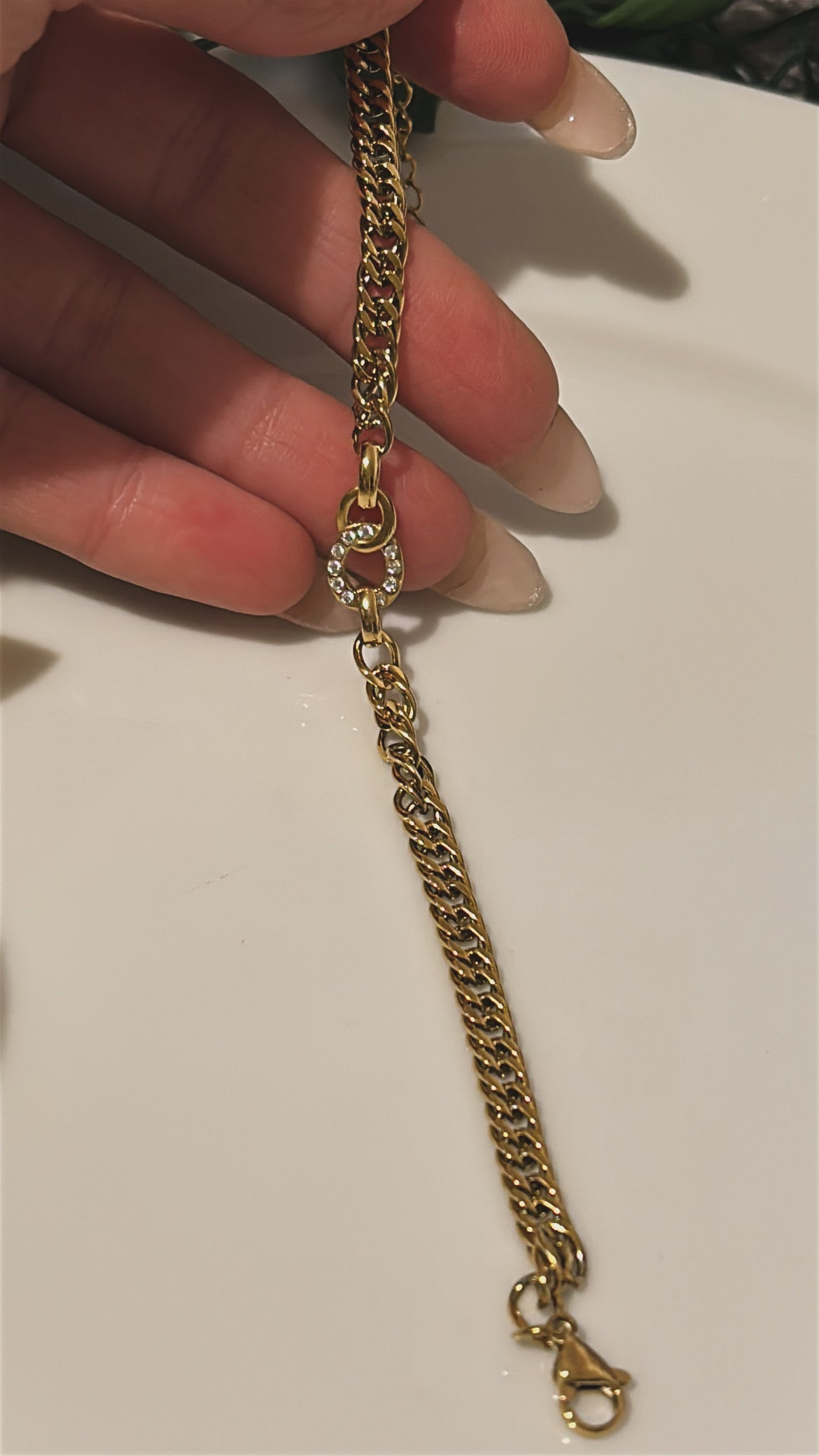 Βραχιόλι αλυσίδα με ιδιαίτερα στοιχείο