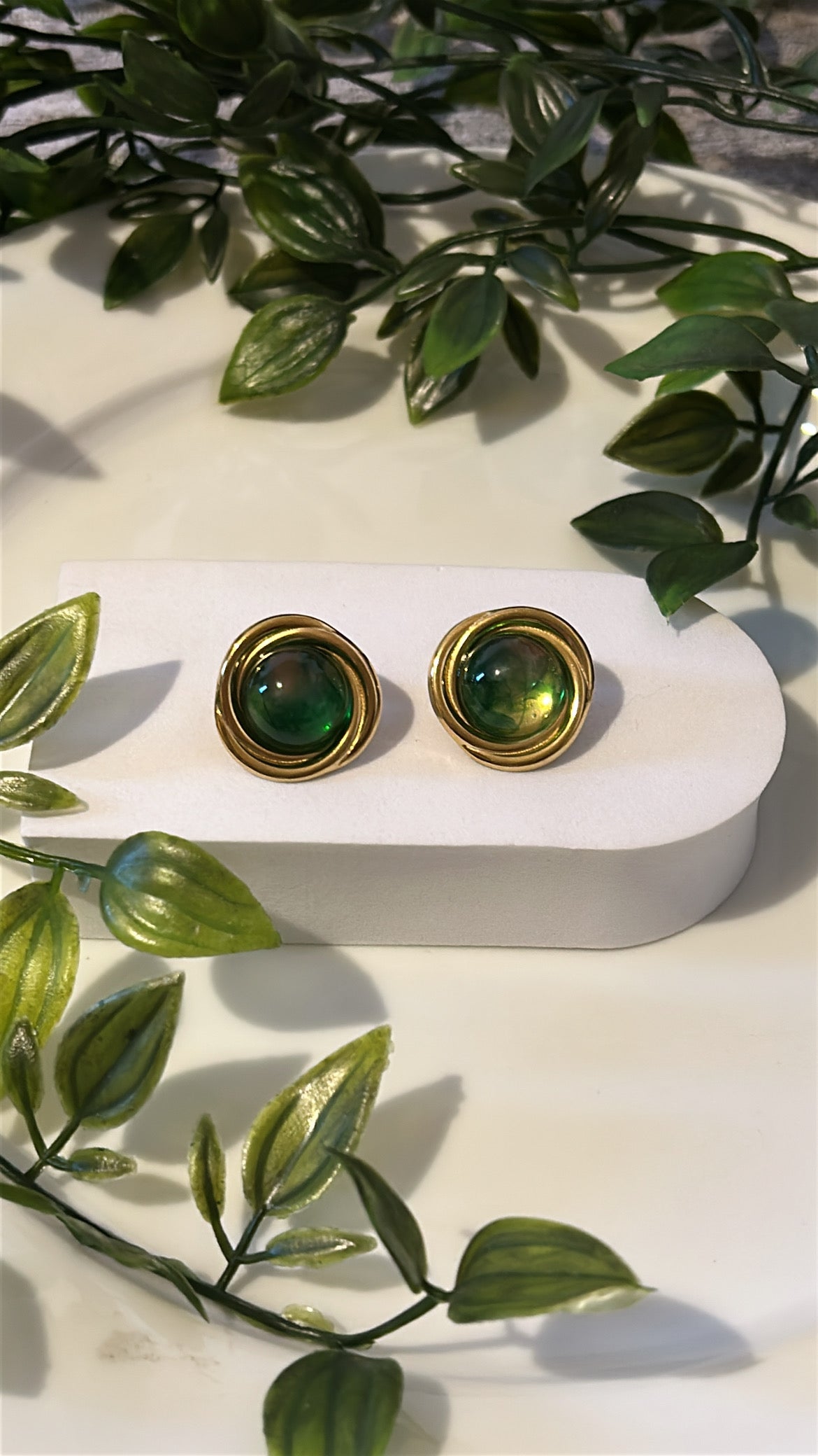 Καρφωτό σκουλαρίκι πράσινη πέτρα