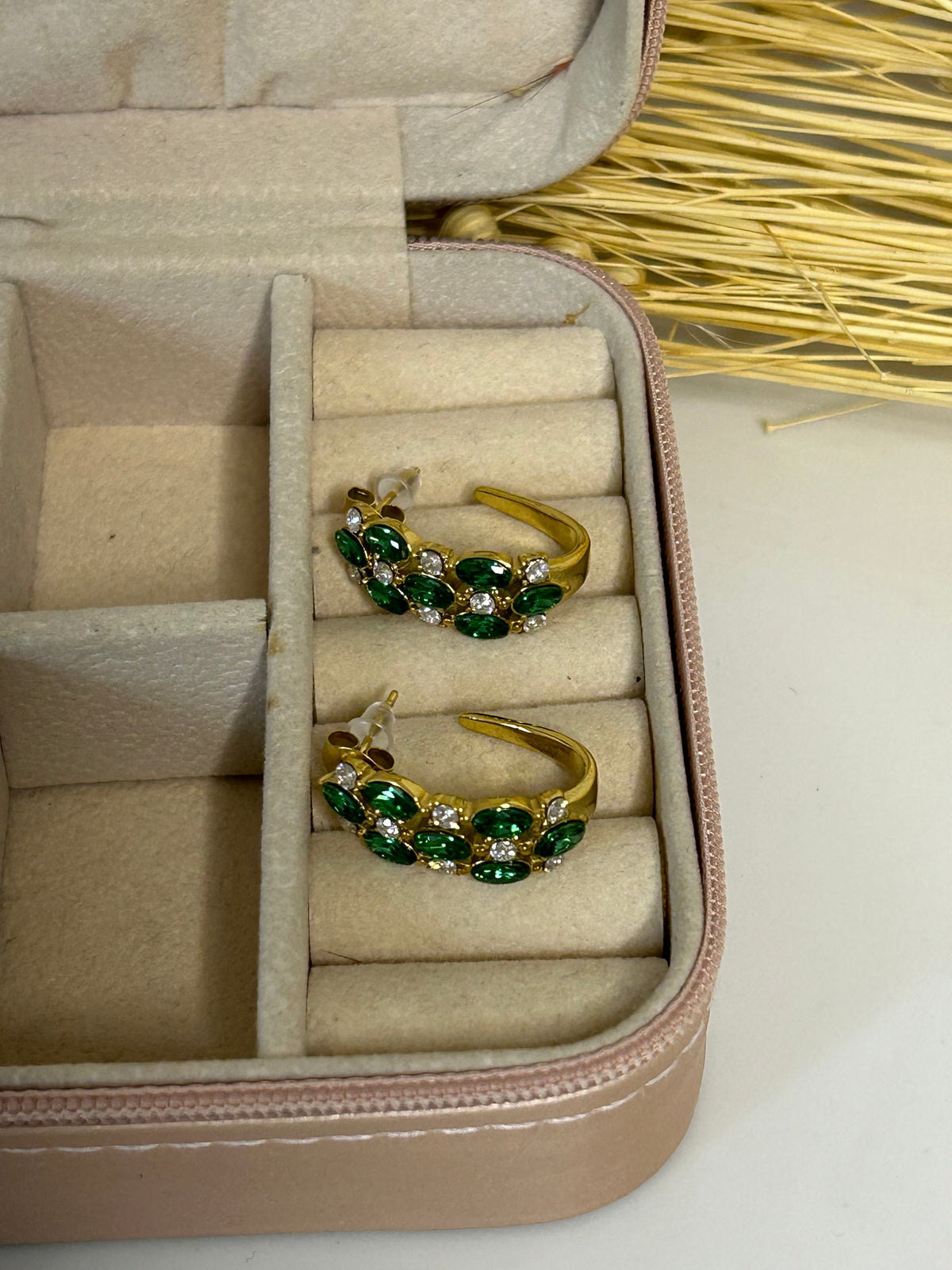 Σκουλαρίκι green diamond