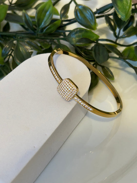 Χειροπέδα με strass