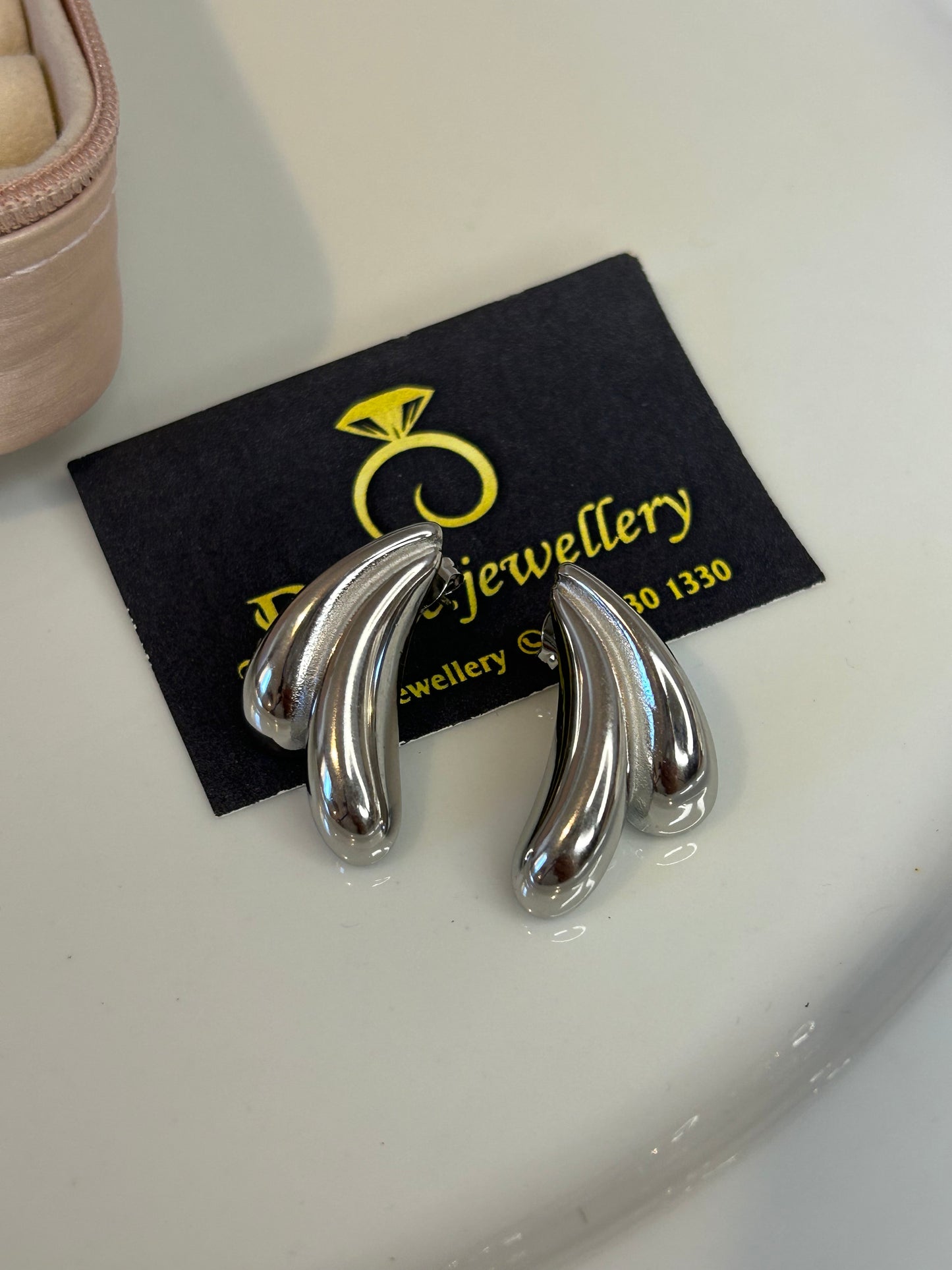 Σκουλαρίκι minimal