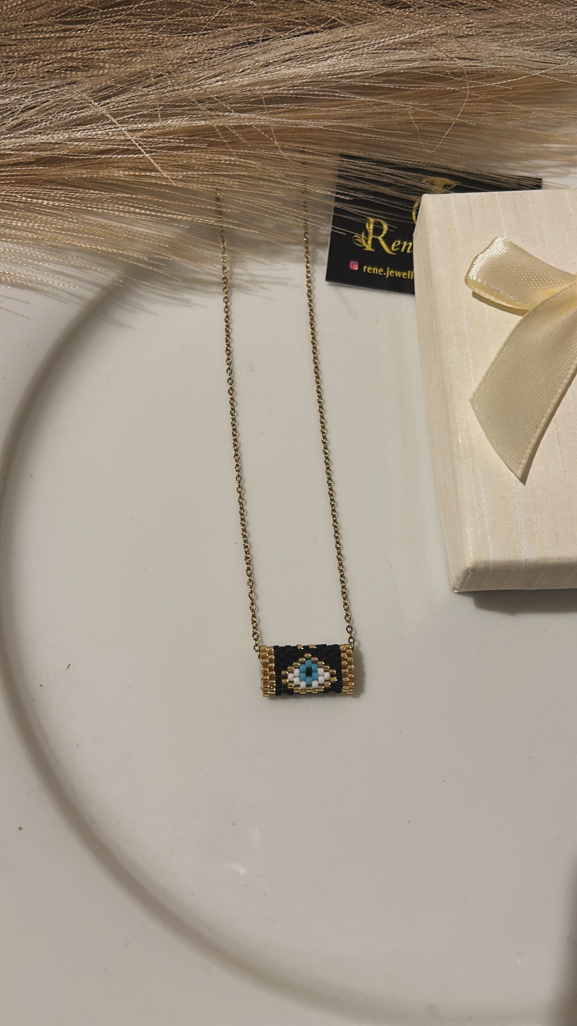 Κολιέ κεντητό με ματάκι