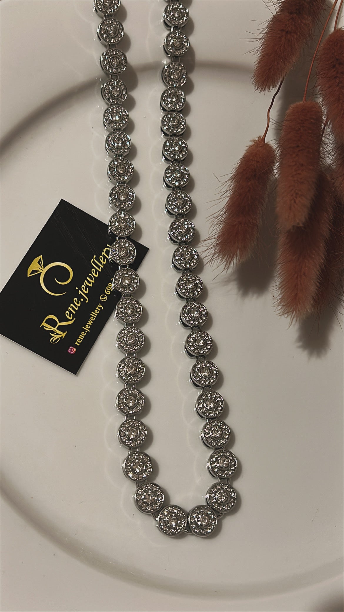 Ριβιέρα λαιμού strass