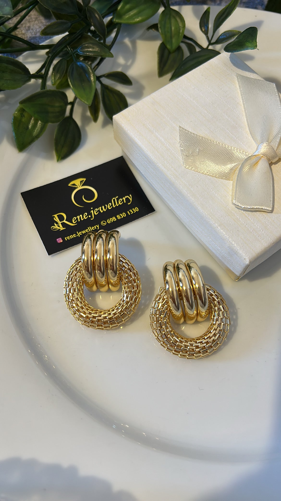 Σκουλαρίκι impressive