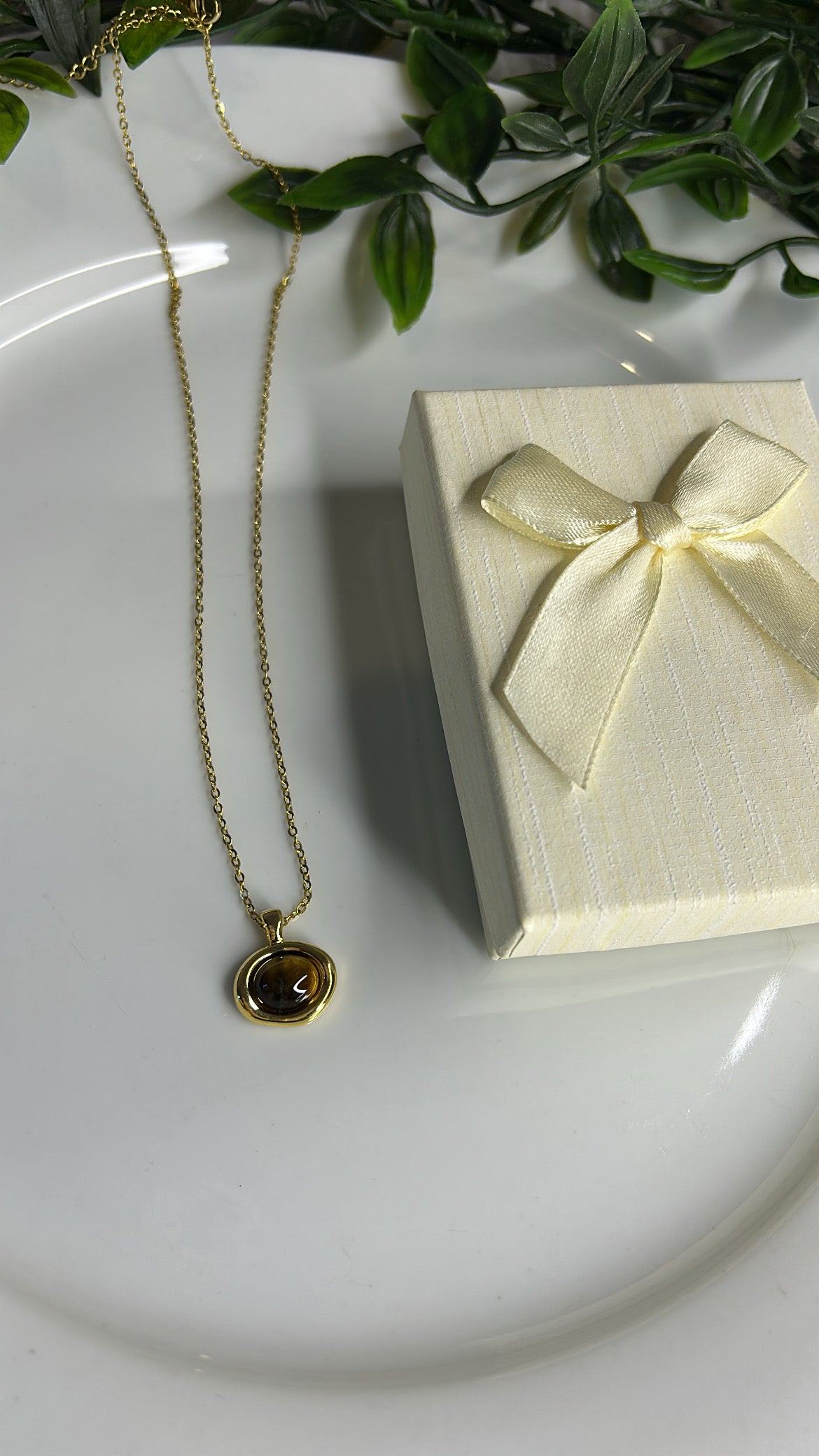 Κολιέ με πέτρα καφέ