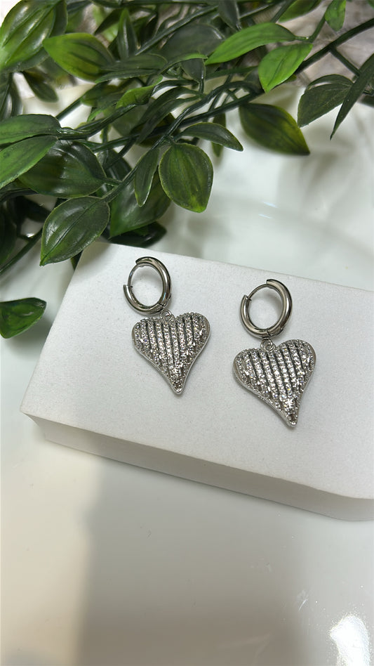 Σκουλαρίκι καρδιά με strass