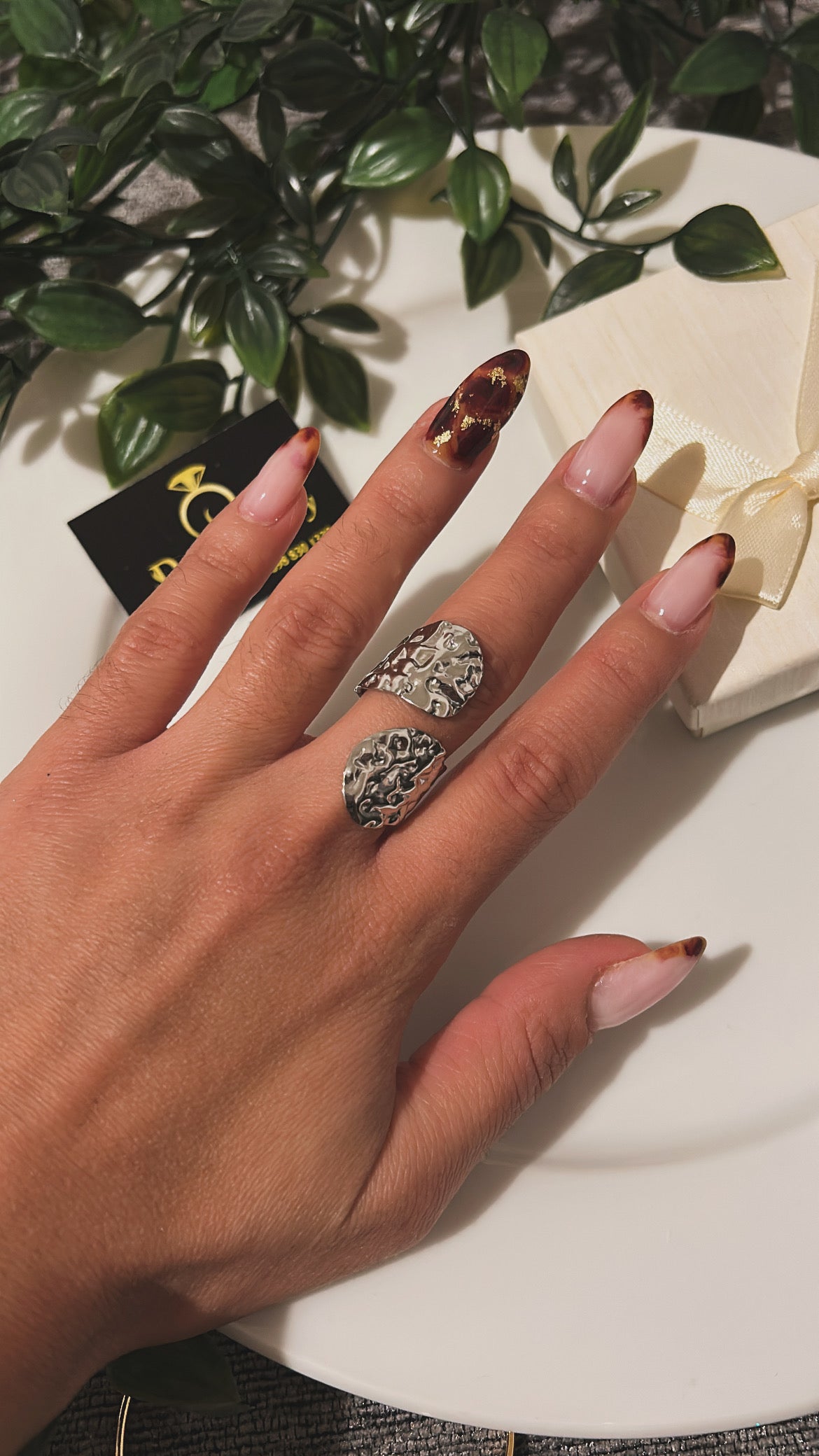 Δαχτυλίδι ανάγλυφο