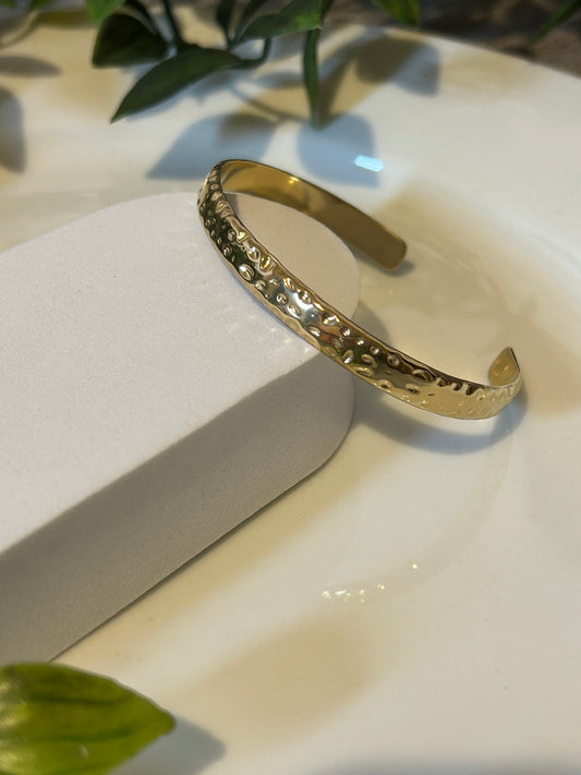 Χειροπέδα ανάγλυφη