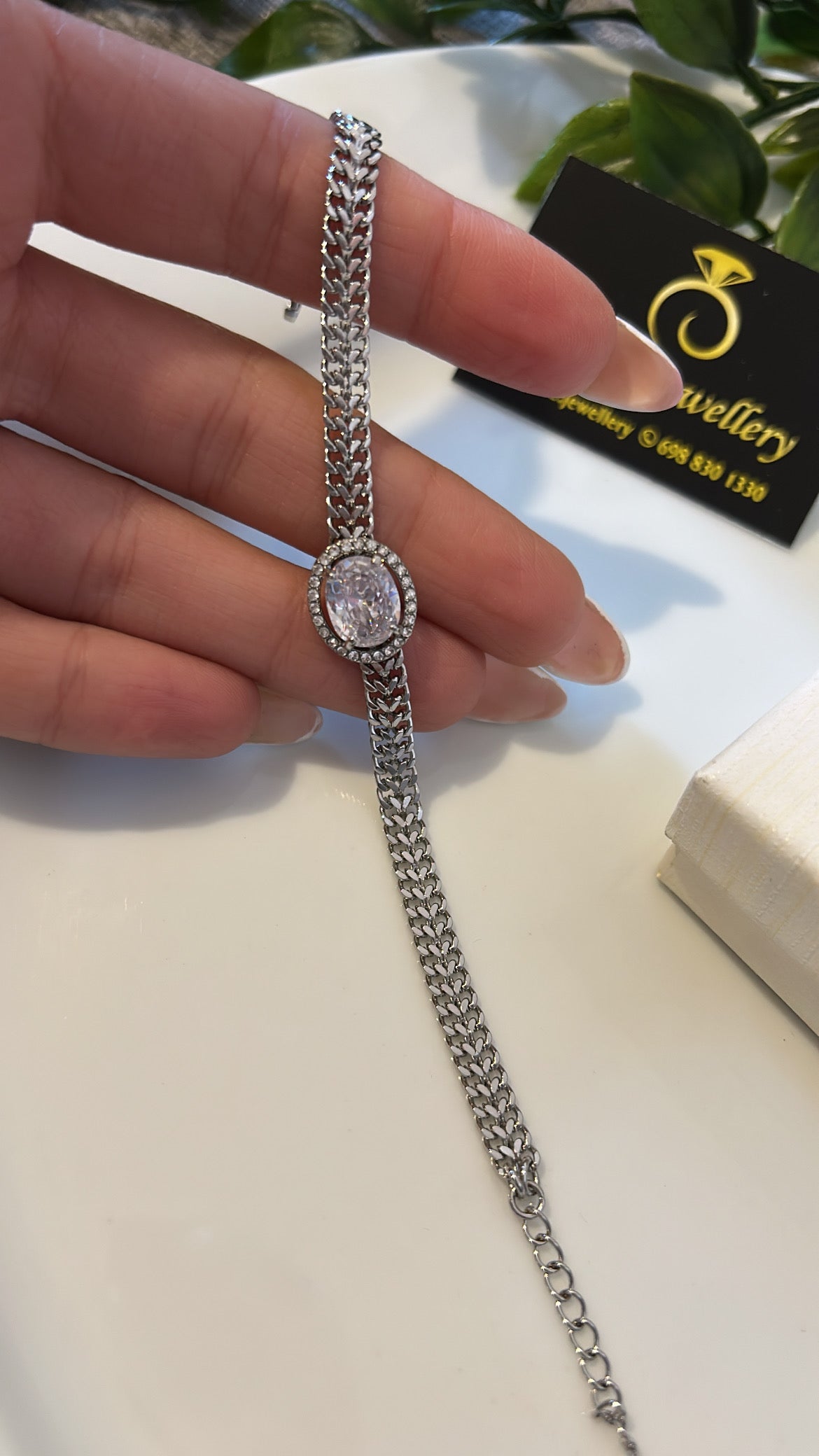 Αλυσίδα με διαμάντι