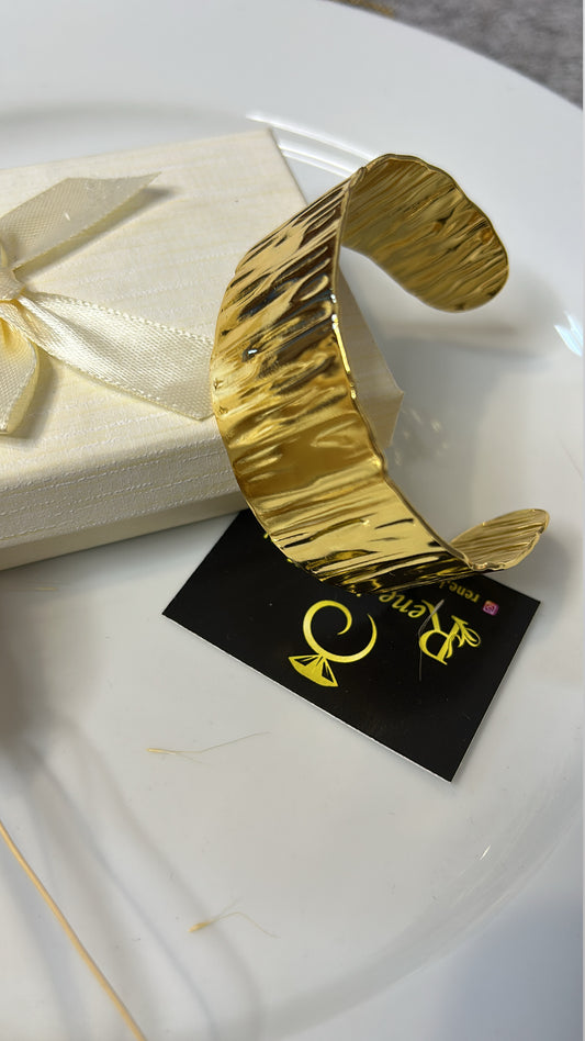 Χειροπέδα ιδιαίτερη τσαλακωμένη