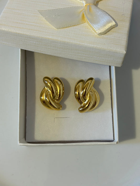 Minimal σκουλαρίκι