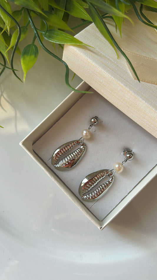 Σκουλαρίκι καρφωτό με πέρλα summer vibes