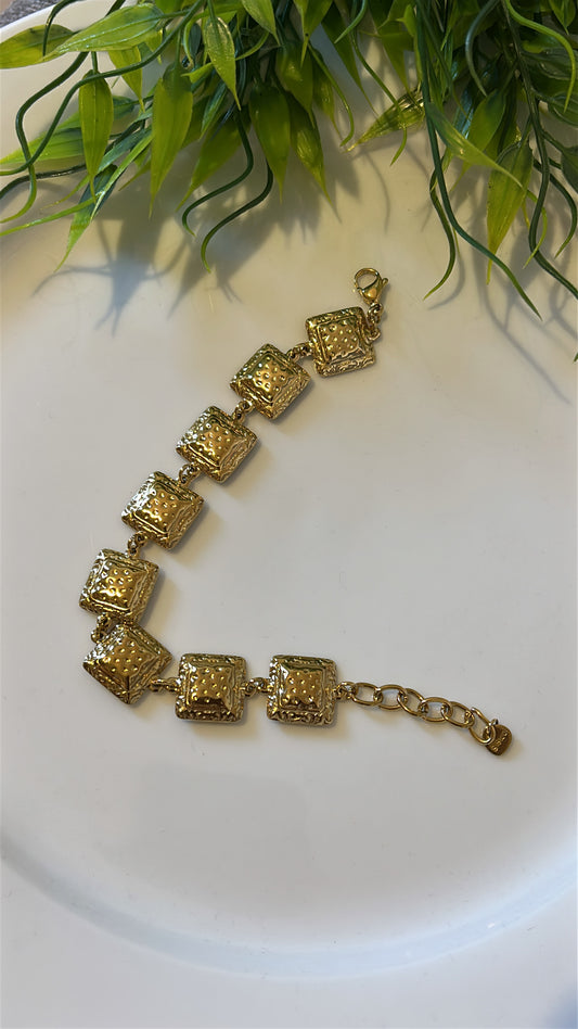 Βραχιόλι ανάγλυφο