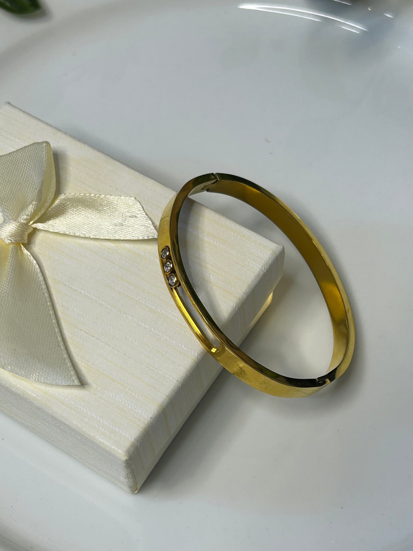 Χειροπέδα με strass