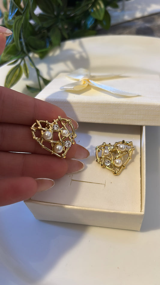 Σκουλαρίκι καρδιά με διαμάντι και Perla