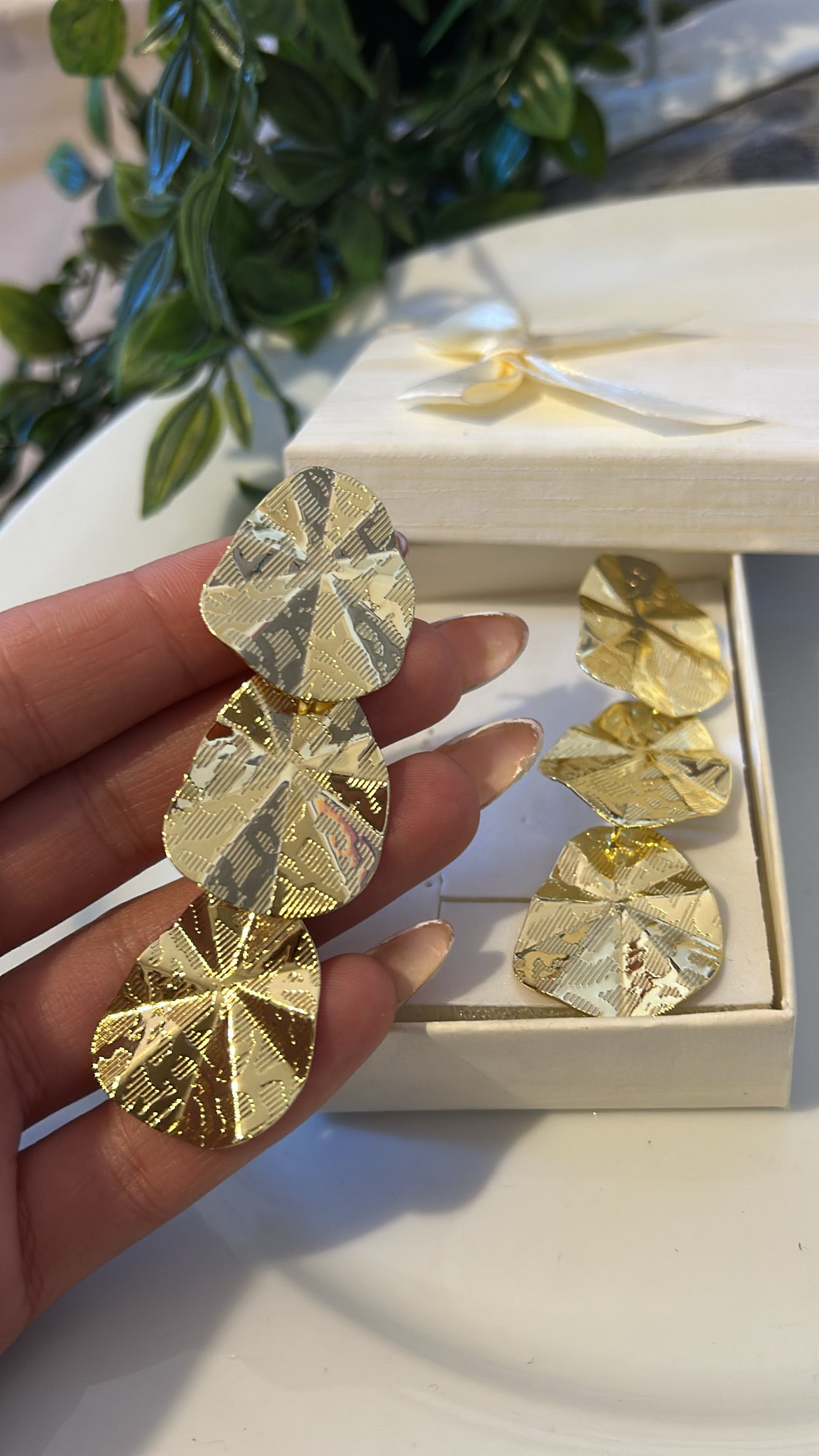 Σκουλαρίκι κρεμαστό ιδιαίτερο